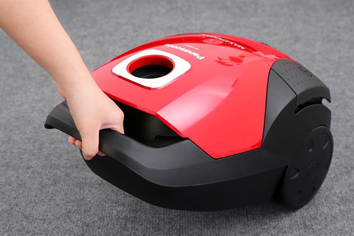 Máy hút bụi dạng hộp Panasonic MC-CG525RN49 Màu Đen - Đỏ