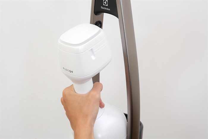 Máy hút bụi không dây Electrolux PQ91-3BW Màu Trắng - Đen