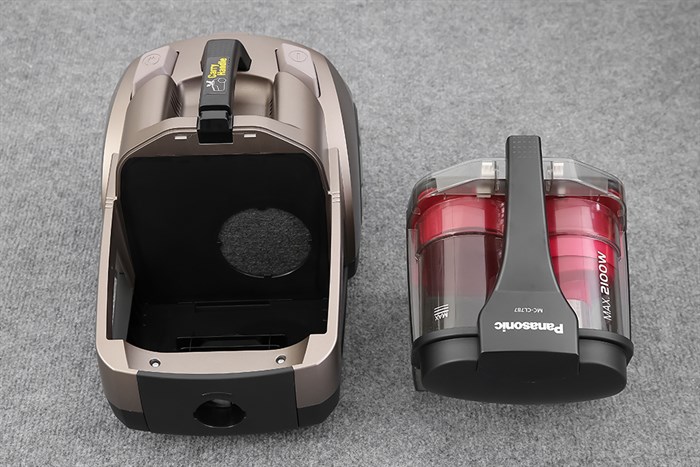 Máy hút bụi dạng hộp Panasonic MC-CL787TN49 Màu Nâu