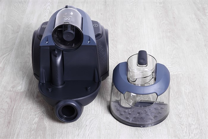 Máy hút bụi dạng hộp Electrolux EFC71611 Màu Xanh Dương