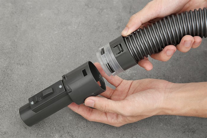 Máy hút bụi công nghiệp Hitachi CV-995HC 24CV CGB Màu Đen - Vàng