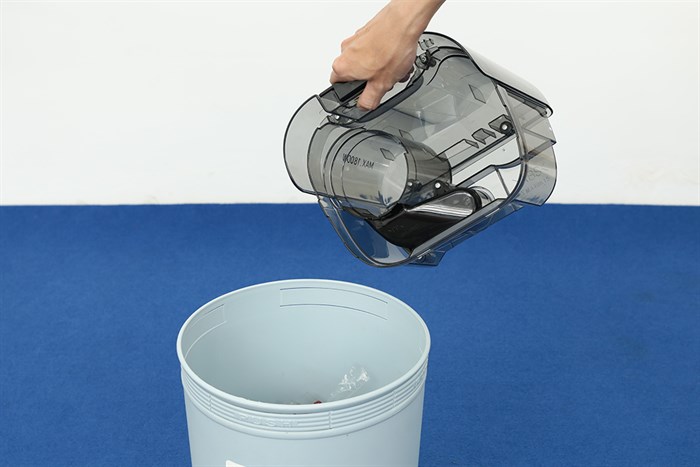 Máy hút bụi dạng hộp Panasonic MC-CL609HN49 Màu Đen - Xám