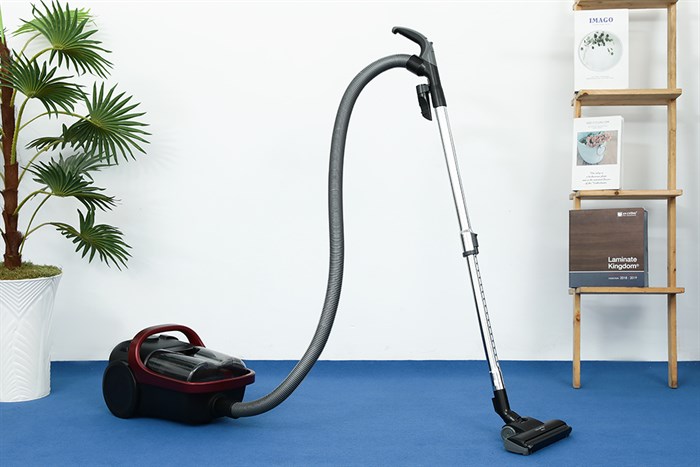Máy hút bụi dạng hộp Panasonic MC-CL607RN49 Màu Đen - Đỏ