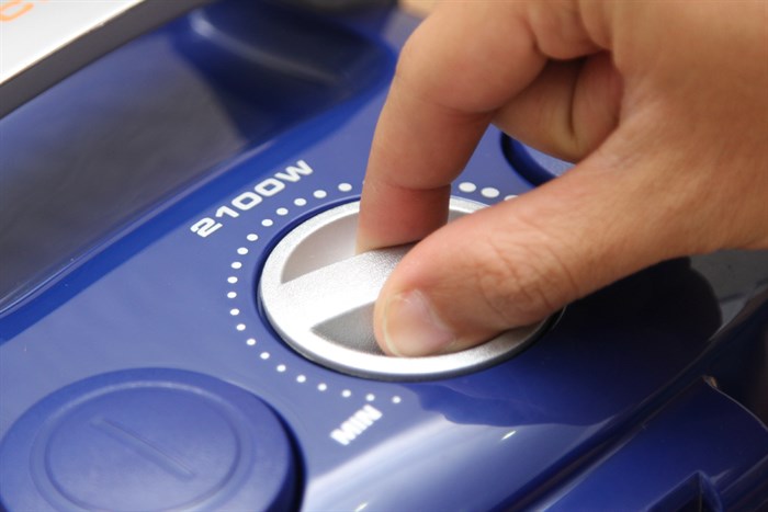 Máy hút bụi Electrolux ZTF7660 2100 W Màu Xanh Dương