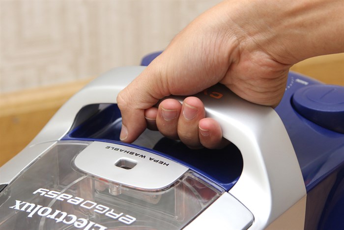 Máy hút bụi Electrolux ZTF7660 2100 W Màu Xanh Dương