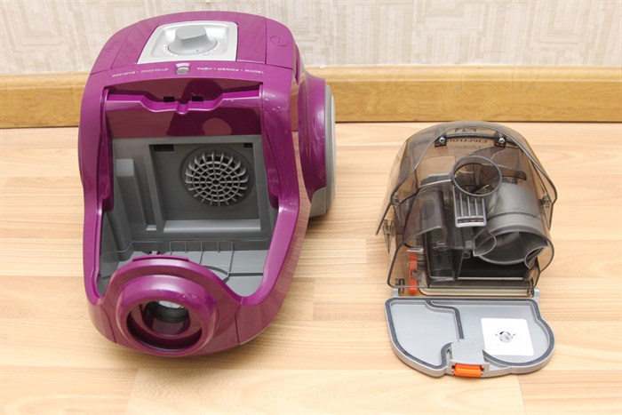 Máy hút bụi Electrolux ZLUX1811 1800 W Màu Tím