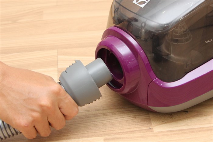 Máy hút bụi Electrolux ZLUX1811 1800 W Màu Tím