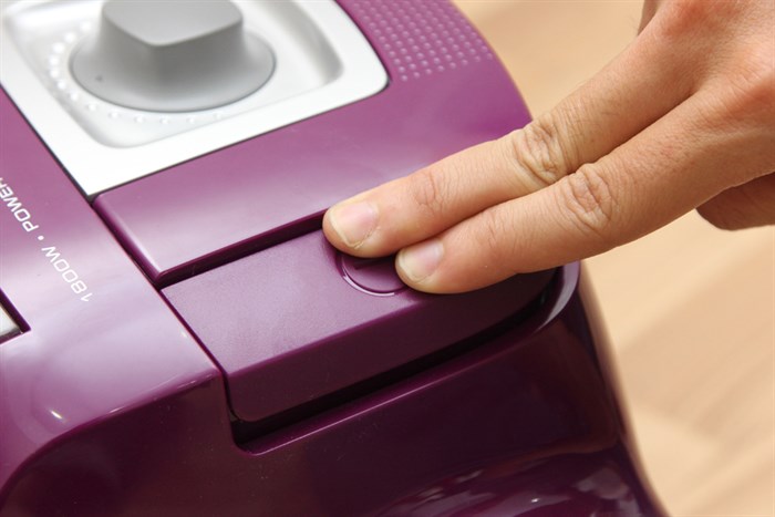 Máy hút bụi Electrolux ZLUX1811 1800 W Màu Tím