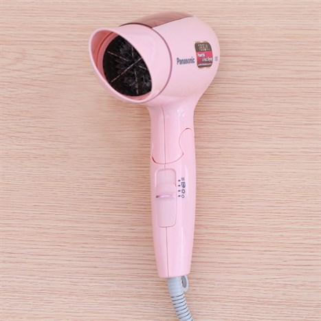 Máy sấy tóc 1800W Panasonic EH-ND30-P645 Màu Hồng