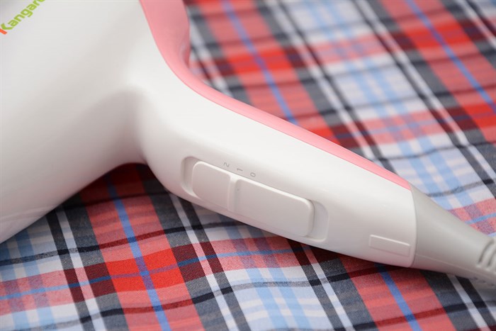 Máy sấy tóc Kangaroo KG615 Màu Trắng - Hồng