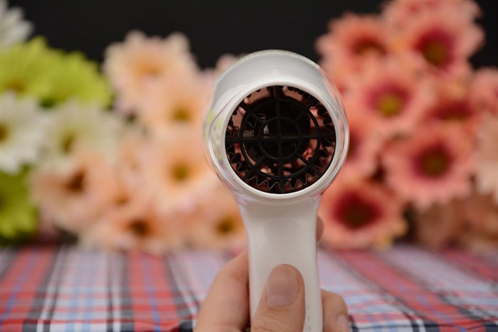 Máy sấy tóc Kangaroo KG615 Màu Trắng - Hồng