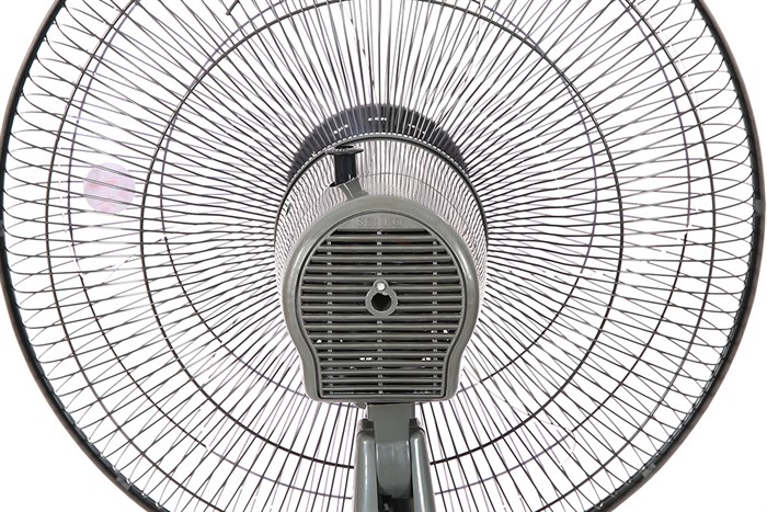 Quạt đứng Senko 3 cánh DH1600 47W Màu Xám