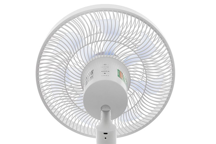 Quạt sạc điện Rapido 7 cánh RBF-30 30W Màu Trắng