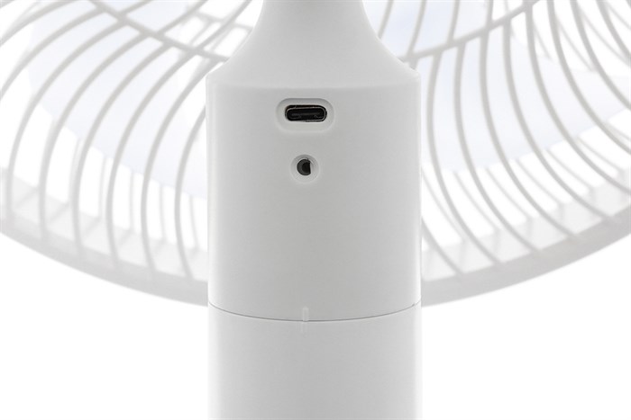 Quạt sạc điện Rapido 7 cánh RBF-30 30W Màu Trắng