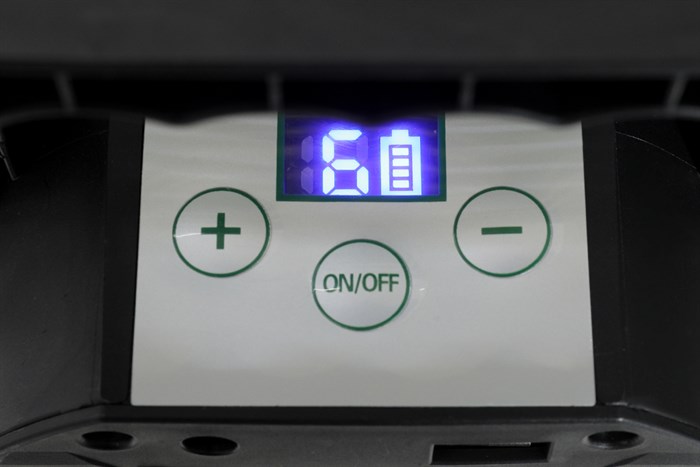 Quạt sạc điện AVAN 3 cánh AVF-C30DC 15W Màu Xanh lá