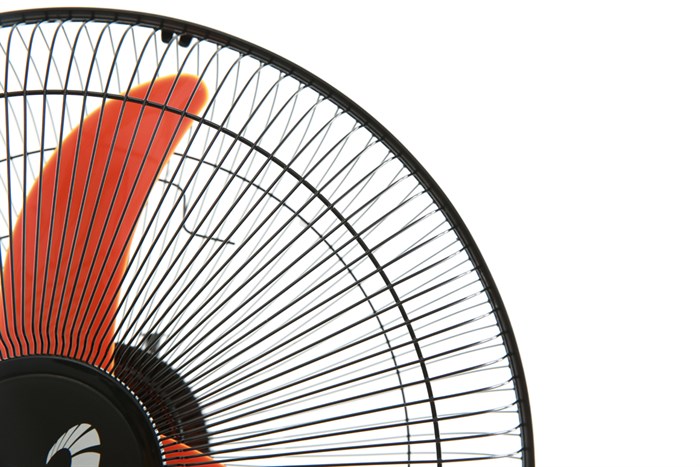 Quạt lửng Asia A16008 Màu Đen - Đỏ