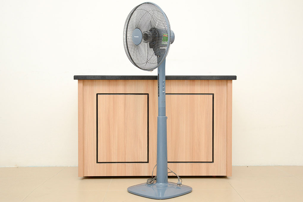 Quạt đứng Panasonic F409KB - 2