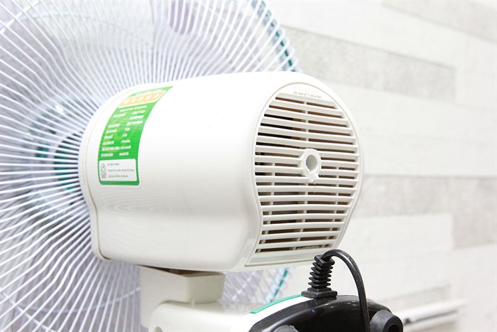 Quạt treo tường Senko TC826A Màu Xanh lá