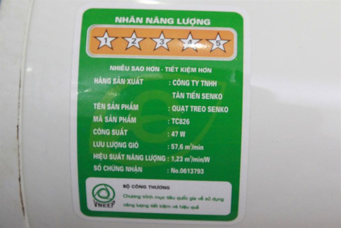 Quạt treo tường Senko TC826A Màu Xanh lá