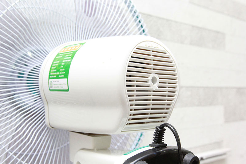 Quạt treo tường Senko TC826A Quạt treo tường Senko TC826A