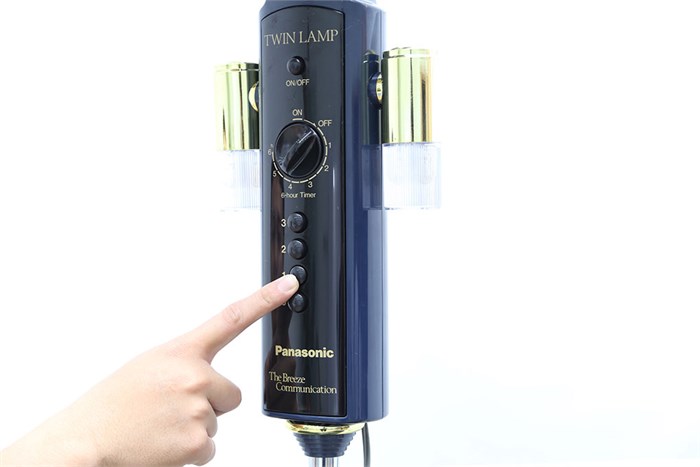 Quạt đứng Panasonic F-407WGO Màu Đen