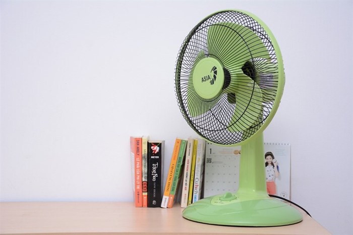Quạt bàn Asia B12001 lá mạ Màu Xanh lá
