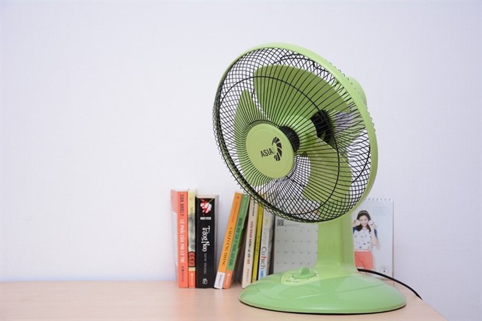 Quạt bàn Asia B12001 lá mạ Màu Xanh lá