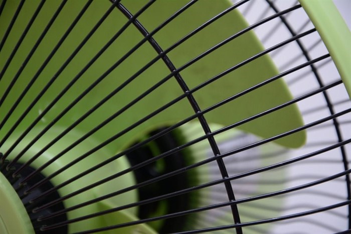 Quạt bàn Asia B12001 lá mạ Màu Xanh lá