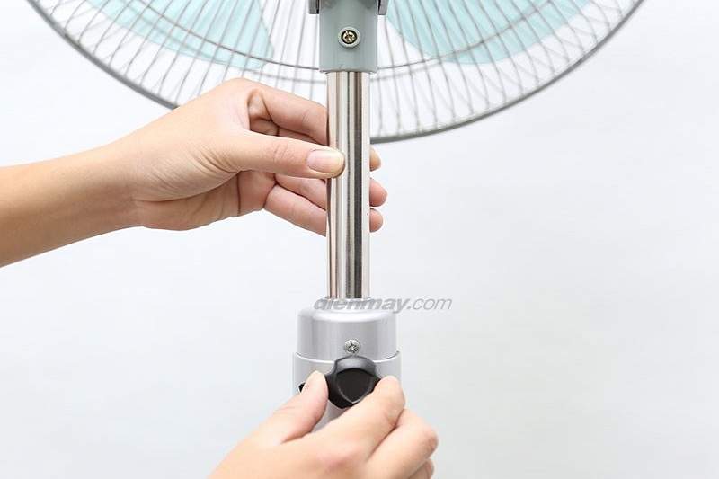Quạt đứng Asia D16009 Quạt đứng Asia D16009
