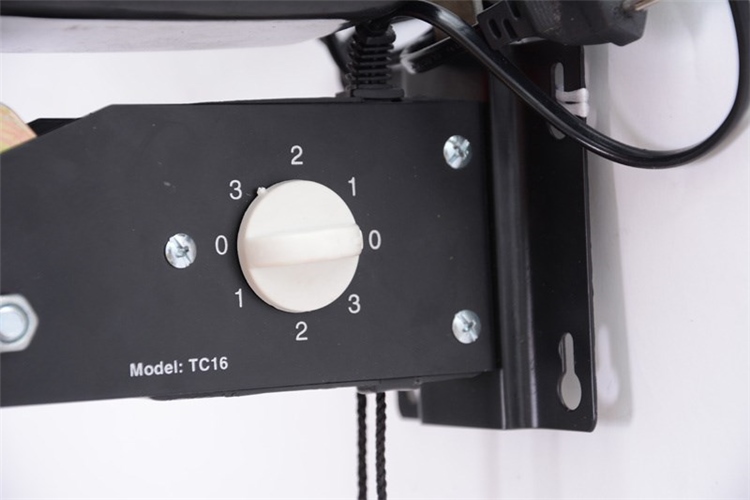 Quạt treo Senko TC16 Màu Đen - Cam