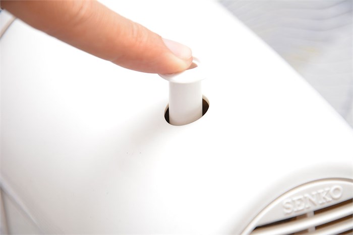 Quạt bàn Senko B813 Màu Trắng - Xanh