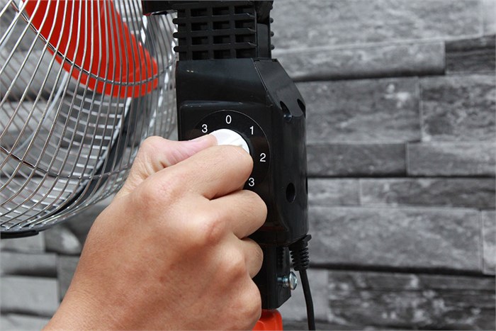 Quạt đứng Senko DTS107 Màu Đen - Cam