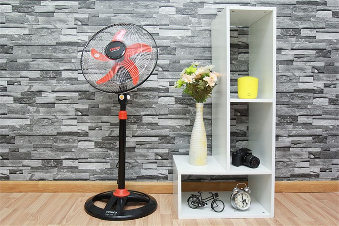 Quạt đứng Senko DTS107 Màu Đen - Cam
