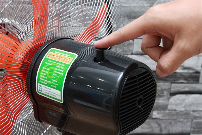 Quạt đứng Senko DTS107 Màu Đen - Cam