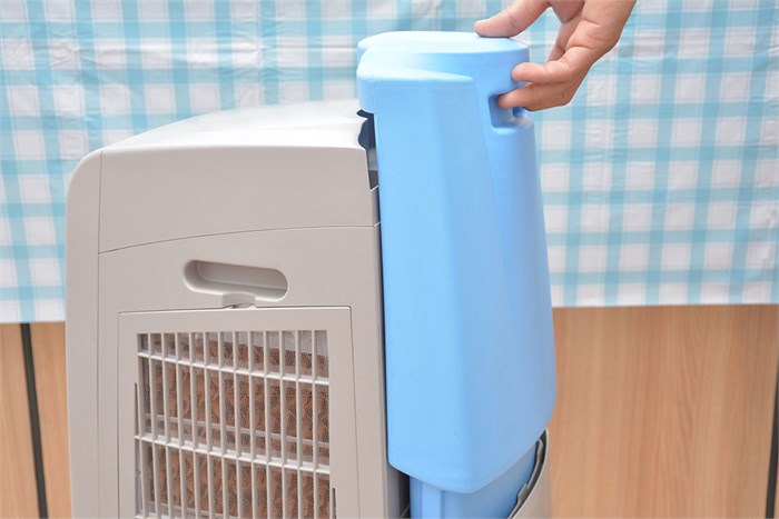 Quạt hơi nước Sanyo REF-B100MK3A Màu Xám