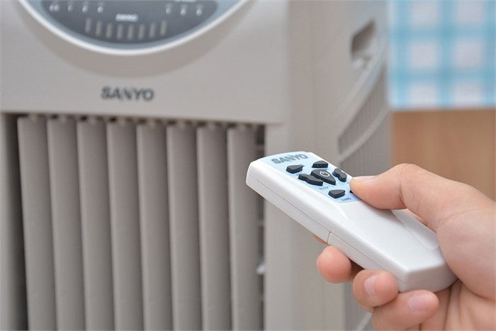 Quạt hơi nước Sanyo REF-B100MK3A Màu Xám