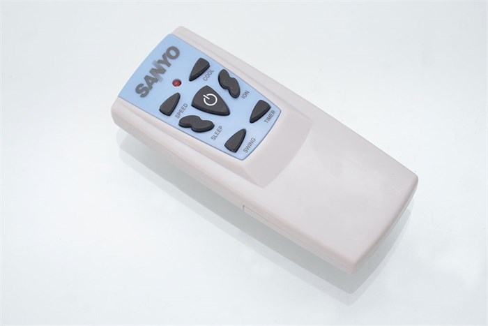 Quạt hơi nước Sanyo REF-B100MK3A Màu Xám