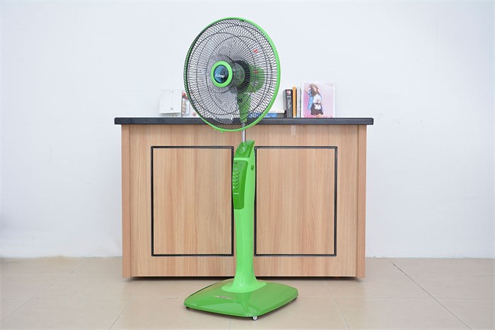 Quạt đứng Mitsubishi LV 16-RR-CY Màu Xanh lá