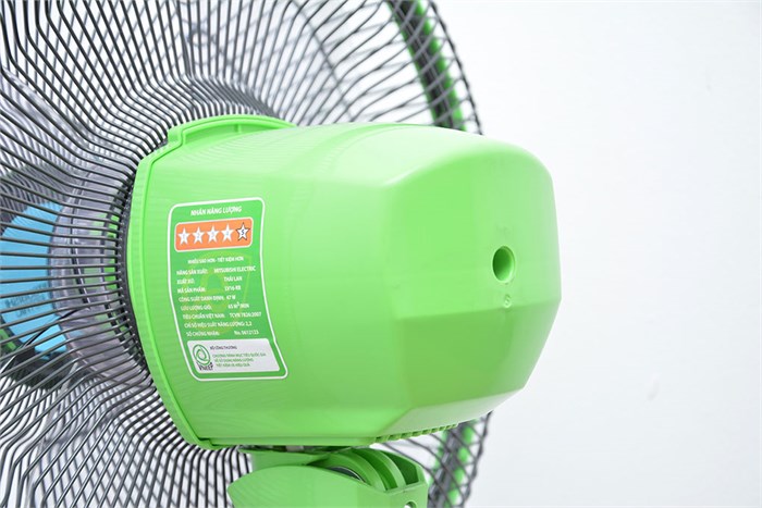 Quạt đứng Mitsubishi LV 16-RR-CY Màu Xanh lá