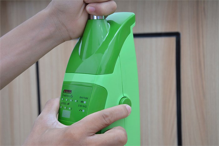 Quạt đứng Mitsubishi LV 16-RR-CY Màu Xanh lá