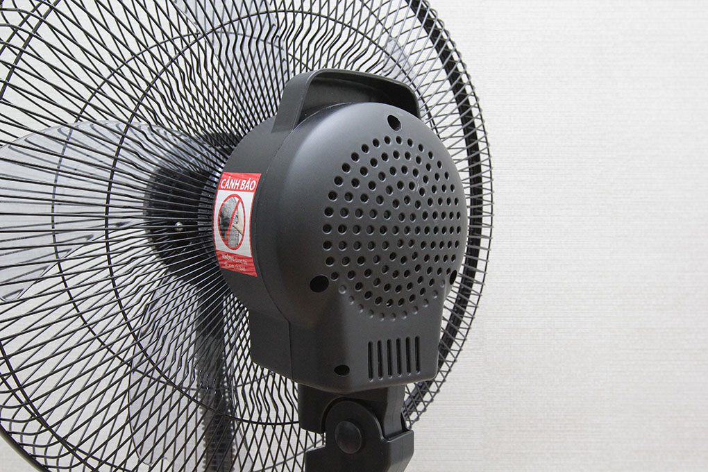 Quạt phun sương Comet CM8816 Màu Đỏ