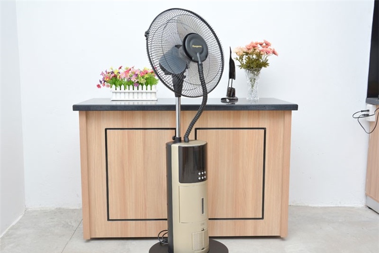 Quạt phun sương Kangaroo KG50S Màu Vàng đồng