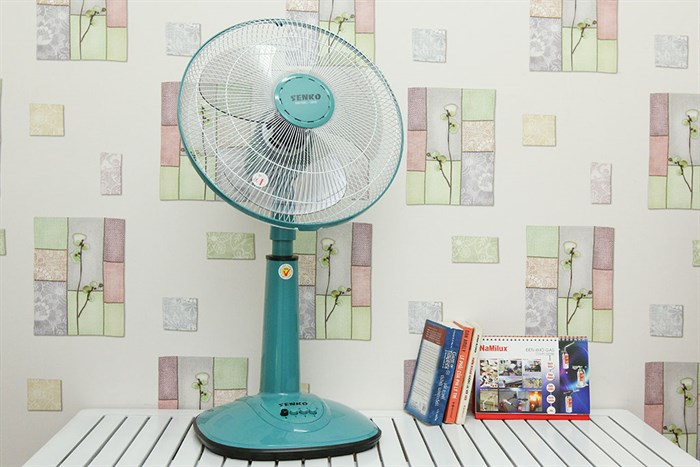 Quạt lửng Senko L1338 Màu Cốm