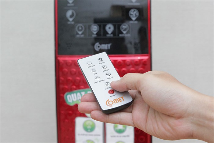 Quạt phun sương Comet CM8806 Màu Nâu