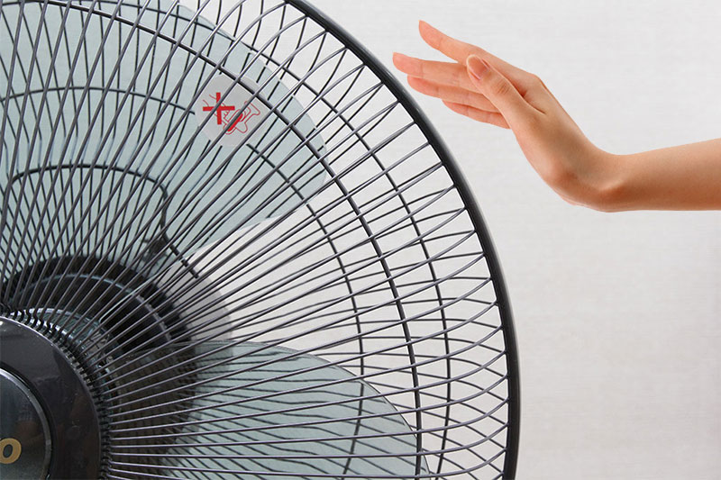 Quạt đứng Sanyo EF-M16KFS