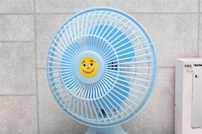 Quạt bàn Lifan B106 Màu Xanh ngọc