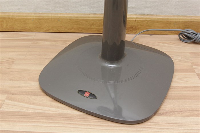 Quạt đứng KDK 3 cánh M40K GY 50W Màu Xám