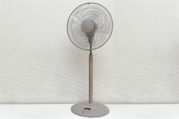 Quạt lửng KDK N30NH Màu Vàng đồng