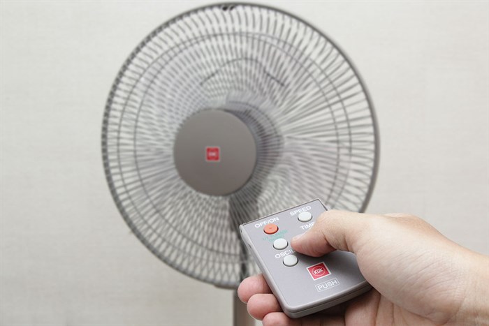 Quạt lửng KDK N30NH Màu Vàng đồng