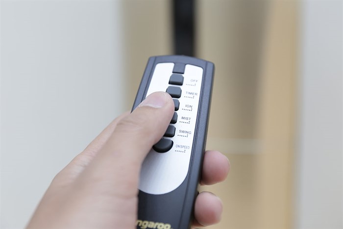 Quạt phun sương Kangaroo KG208 Màu Vàng đồng